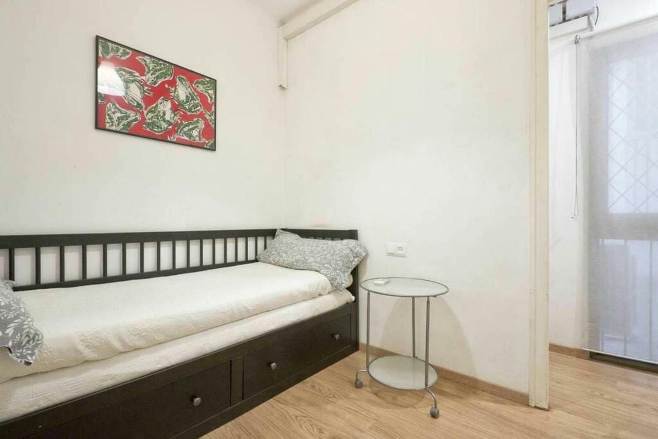 Apartamento Noemi Барселона Экстерьер фото